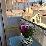 アパート Cosy T2 Avec Balcon Au Mourillon, A 1oom De La ツーロン