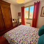 Cosy T2 Avec Balcon Au Mourillon, A 1oom De La