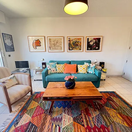 Apartment Cosy T2 Avec Balcon Au Mourillon, A 1oom De La
